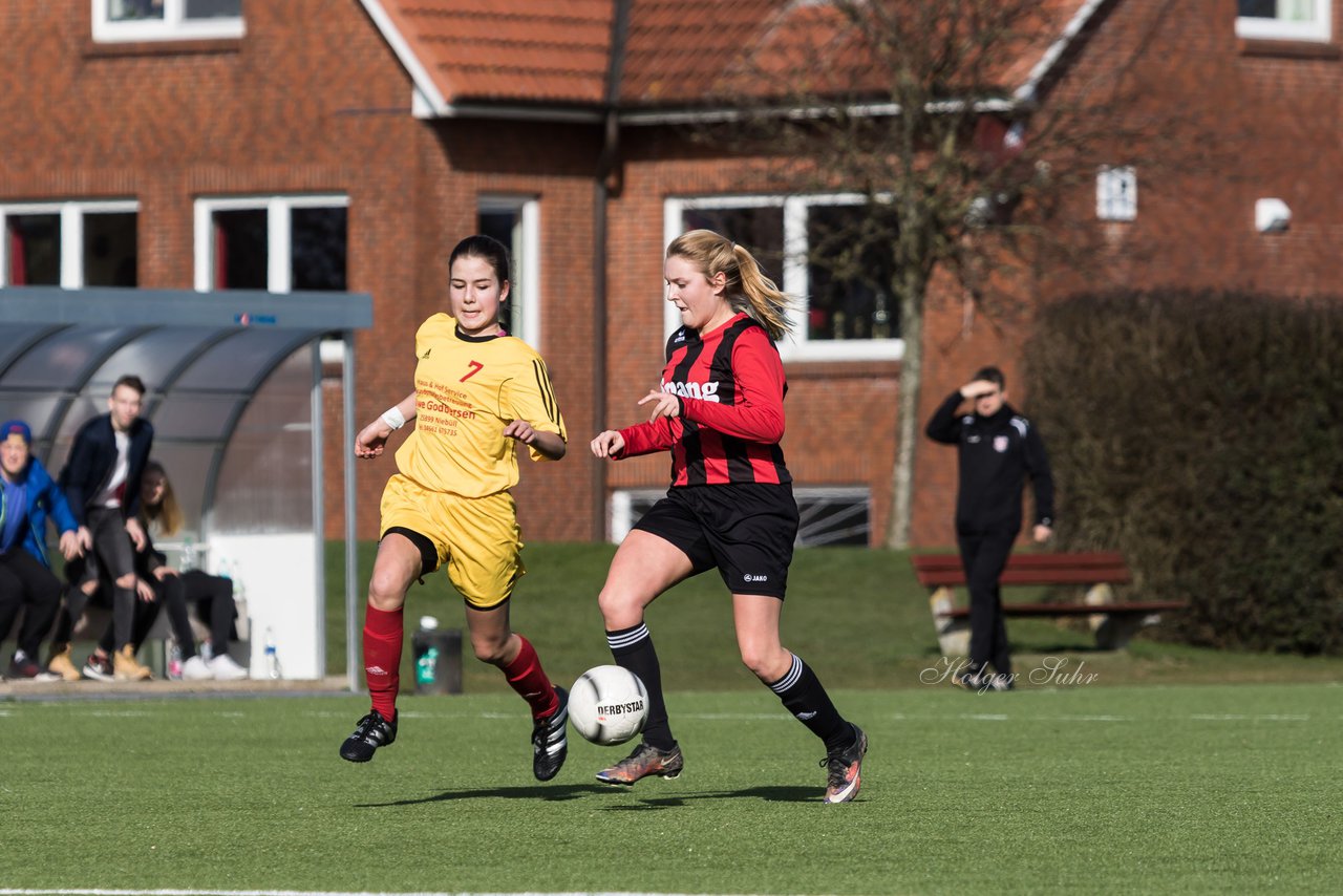 Bild 110 - B-Juniorinnen SG Weststeinburg/Bei - SV Fisia 03 : Ergebnis: 1:2